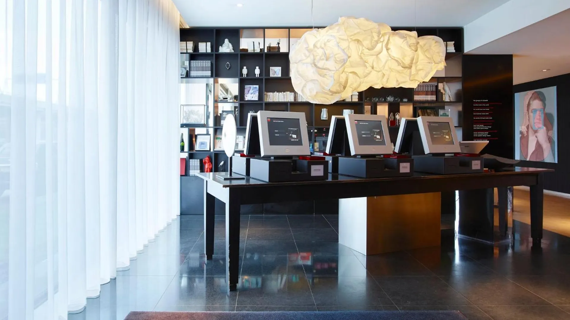 citizenM Schiphol Airport Hotel Amsterdam Airport Schiphol